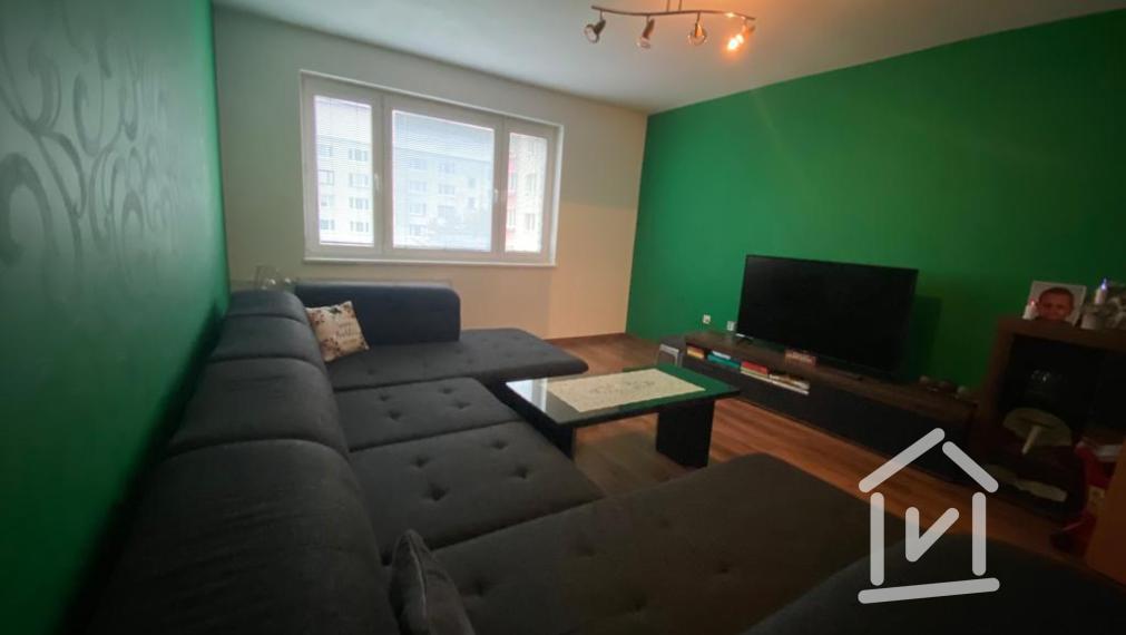 Predané: Priestranný 3-izbový byt, Necpaly, Prievidza