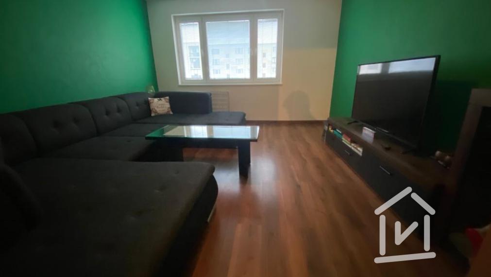 Predané: Priestranný 3-izbový byt, Necpaly, Prievidza