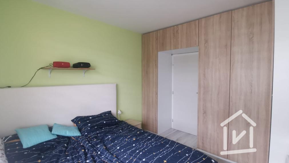 PREDANÉ - Moderný zrekonštruovaný 3-izbový byt, Handlová, 76 m2