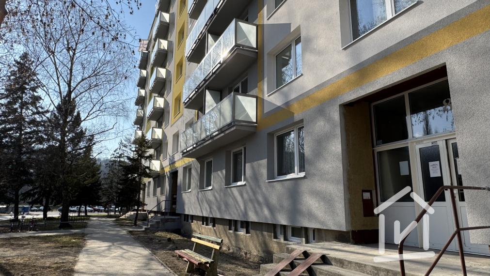 Veľkometrážny 3-izbový byt s balkónom, Partizánske