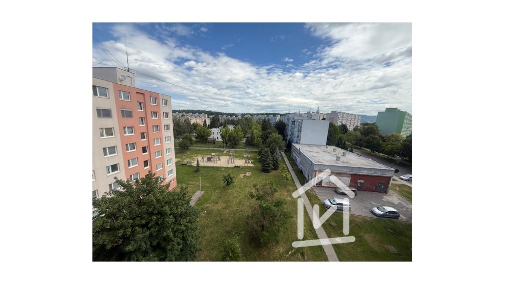 PRENAJATÉ 3-izbový zariadený byt, sídlisko Sever / Prievidza