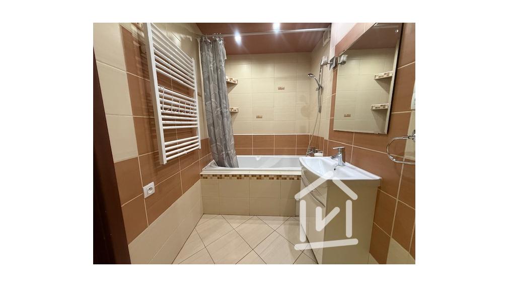 PRENAJATÉ 3-izbový zariadený byt, sídlisko Sever / Prievidza