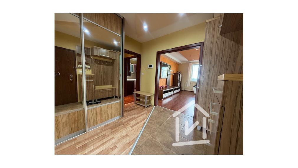 PRENAJATÉ 3-izbový zariadený byt, sídlisko Sever / Prievidza