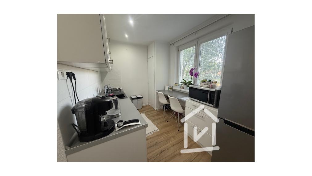 PRENAJATÝ - Krásny 3-izbový zariadený byt na prenájom, sídlisko Žabník / Prievidza