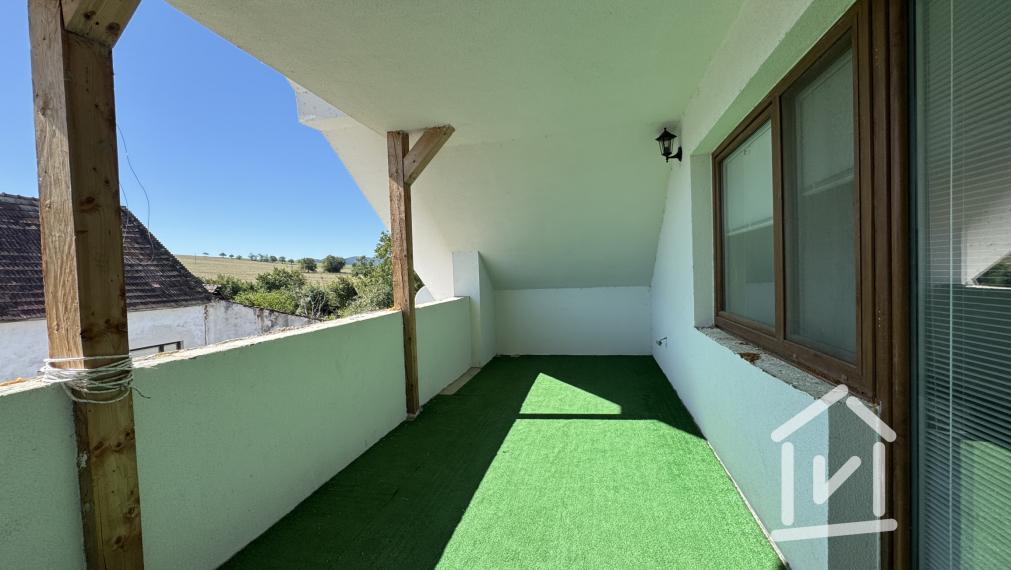 Veľký 4-izbový rodinný dom s bazénom, Krásno - Partizánske