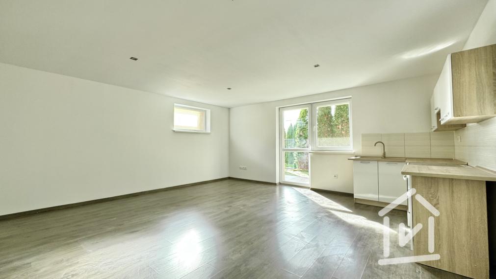 Predaj 4 izbový byt s veľkorysou terasou, obec Prašice