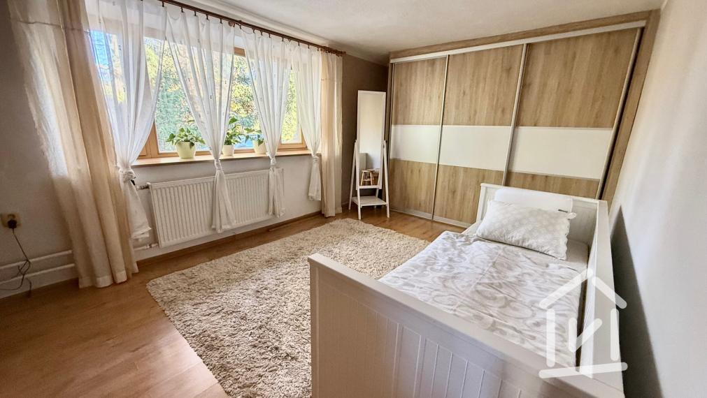 REZERVOVANÉ - Predaj 2 generačného domu s veľkým potenciálom