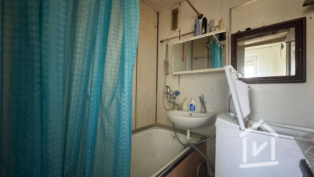 REZERVOVANÉ_ Výnimočný 2,5 izbový byt v pôvodnom stave Prievidza, Nábr. Sv. Cyrila