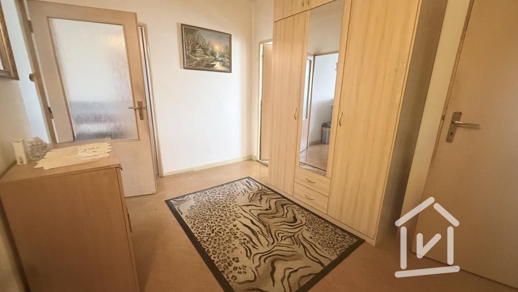 REZERVOVANÉ_ Výnimočný 2,5 izbový byt v pôvodnom stave Prievidza, Nábr. Sv. Cyrila