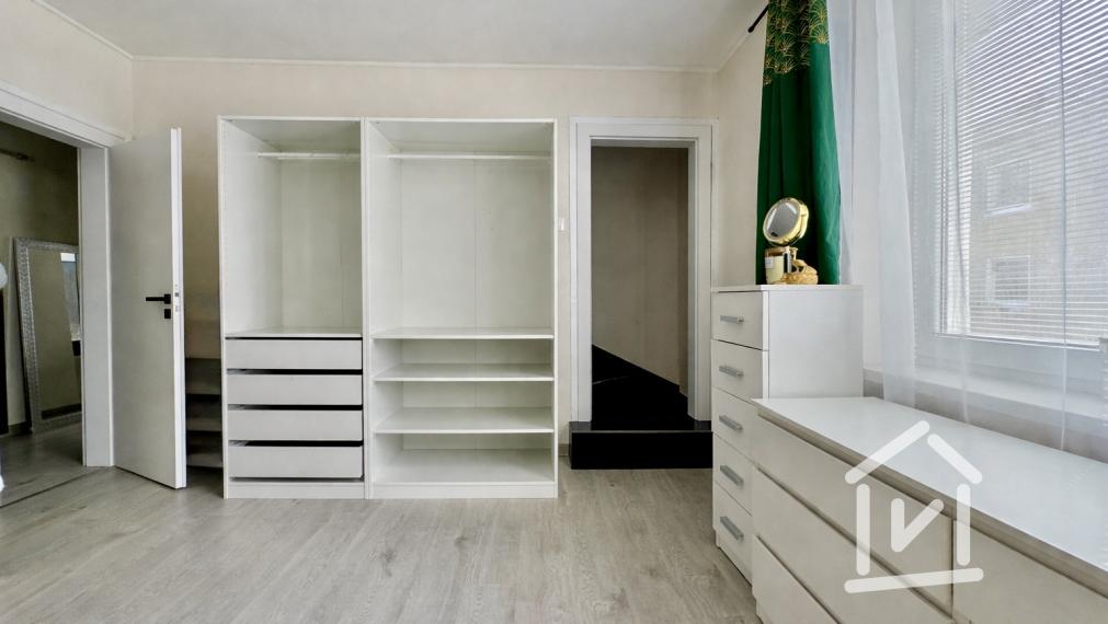 4 izbový rodinný dom s garážou v centre mesta, Partizánske