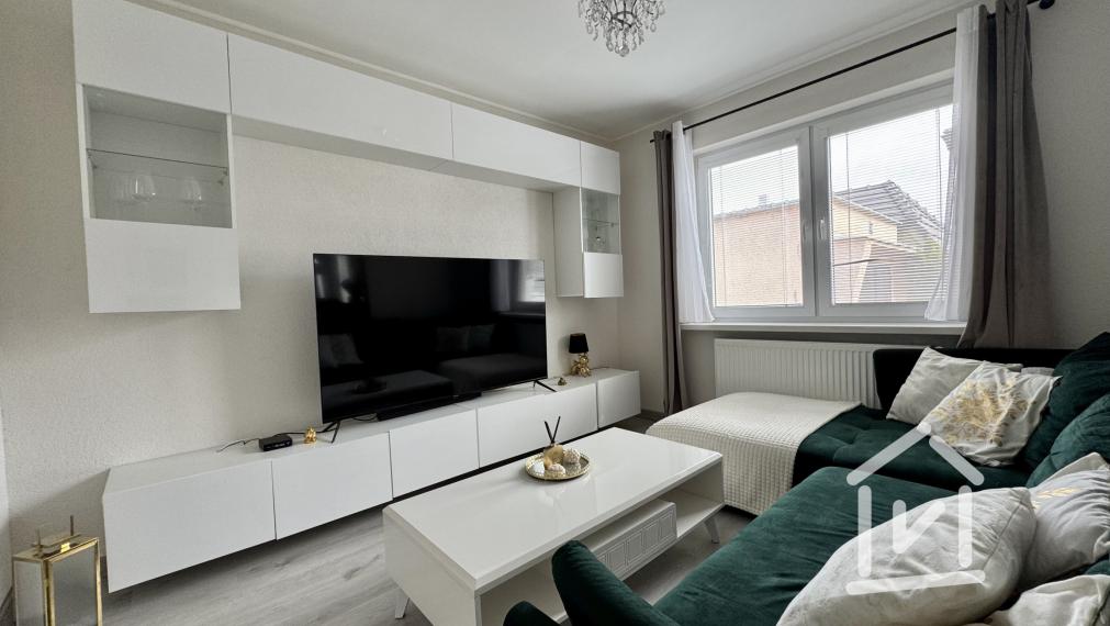 4 izbový rodinný dom s garážou v centre mesta, Partizánske