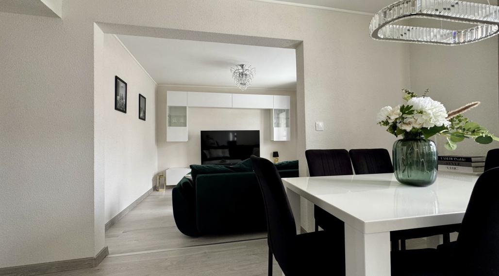 4 izbový rodinný dom s garážou v centre mesta, Partizánske